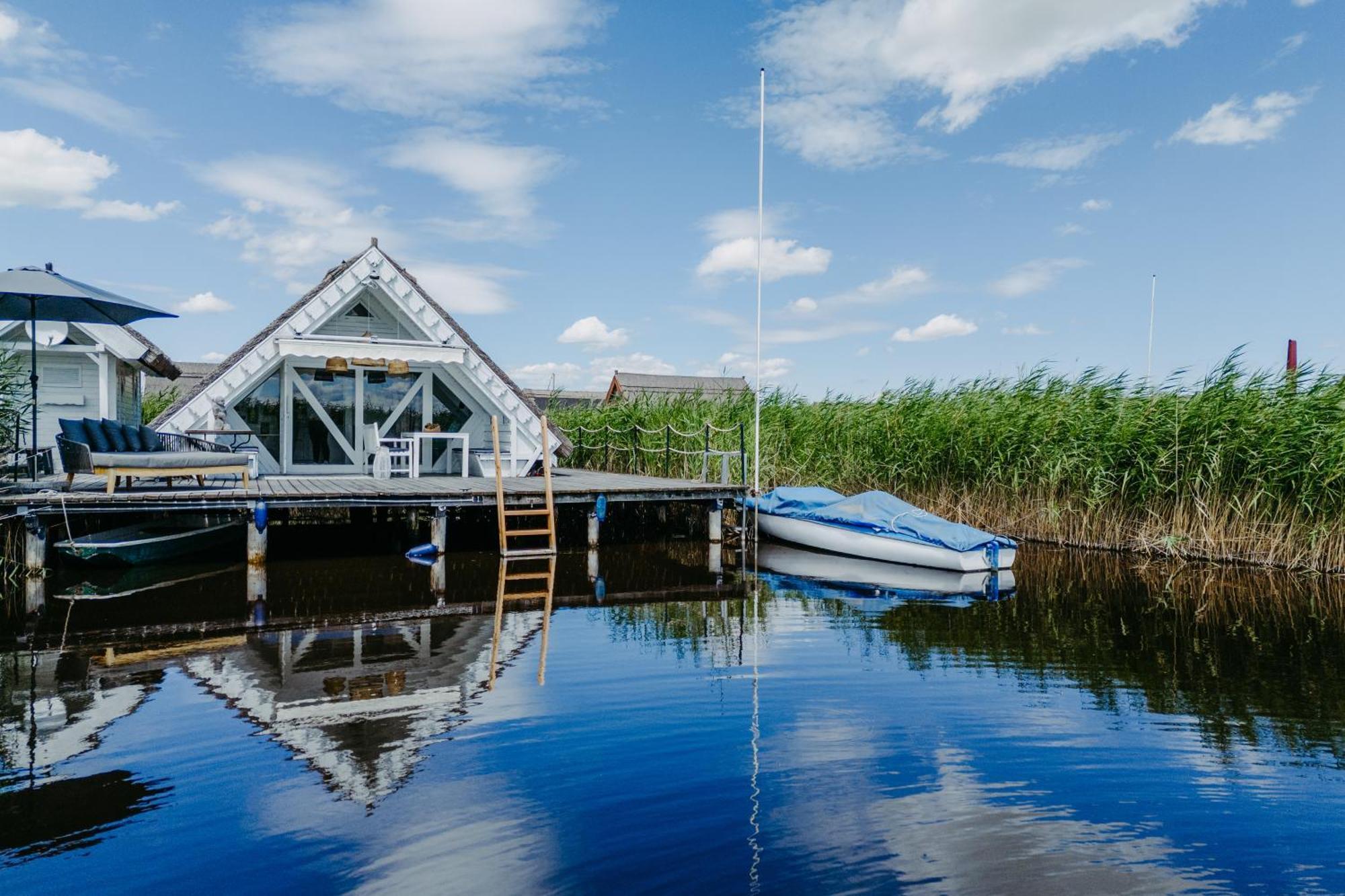 Seehuette Neusiedlersee - Seehaus Inklusive Elektroboot رست المظهر الخارجي الصورة